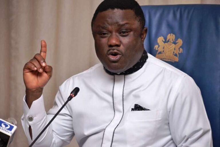 Breaking: Ayade Storms Government House, Locks Out Civil Servants Over Lateness