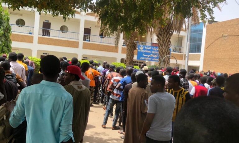 Photos: FG Begins Moving Nigerian Students From Sudan To Egypt