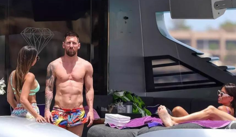 Messi on holiday