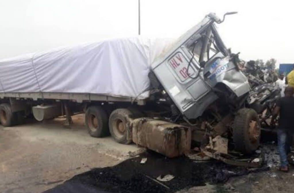 11 Killed As Dangote Truck Collides With Passenger Bus In Edo