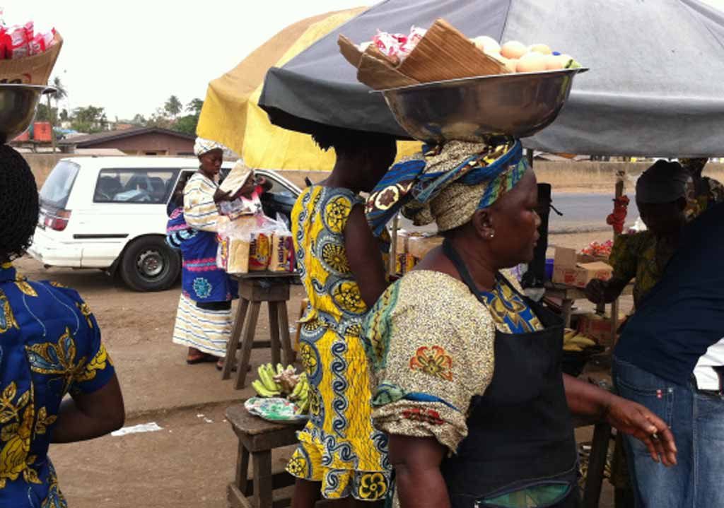 Makinde Bans Street Hawking, Roadside Refuse Dumping In Oyo State