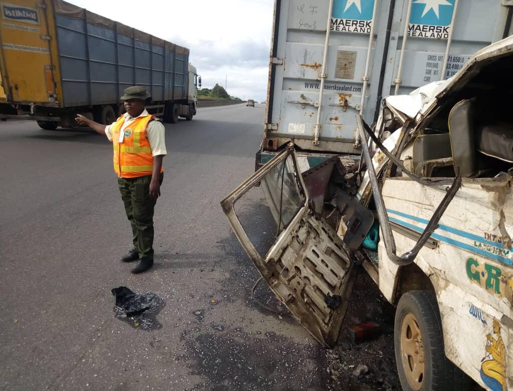 3 die as bus rams into truck in Lagos