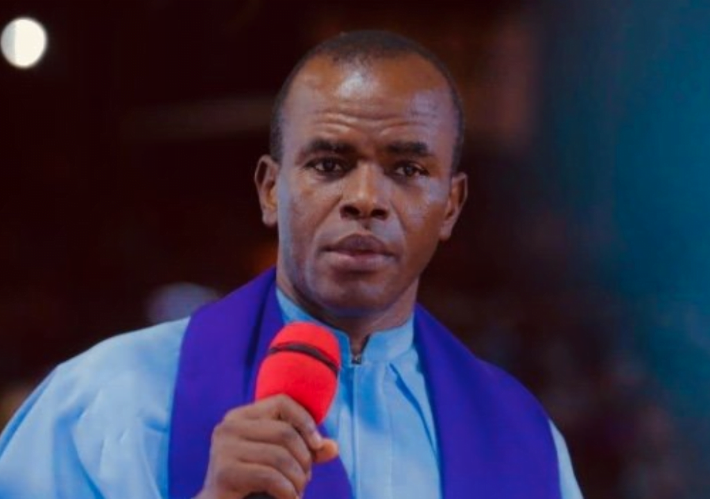 Nsukka Catholic Bishop vs Fr Obayi: 'Don’t exceed your boundary' - Mbaka fumes