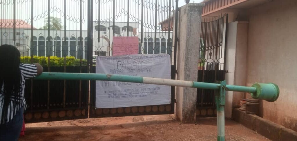 Protesting legislative staff lock Anambra lawmakers out of assembly complex