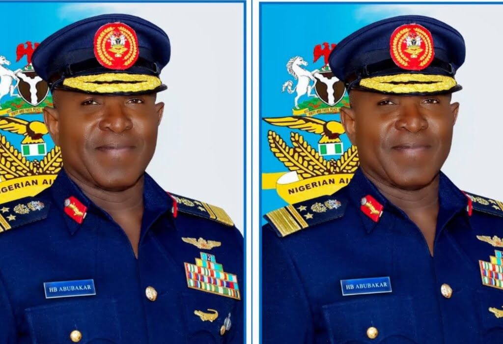 Air Chief meets senior officers, harps on mentorship, discipline