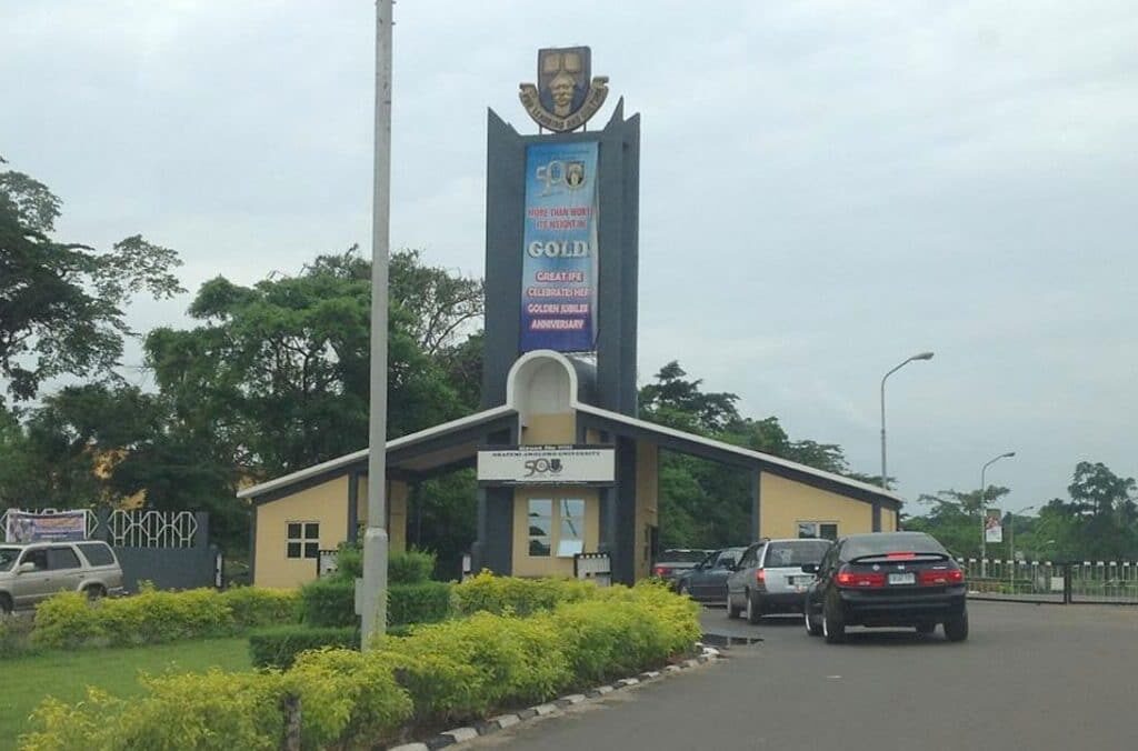 OAU students protest at EFCC Ibadan office over arrest of 72 colleagues