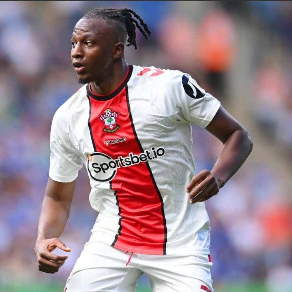 Championship: Aribo scores in Southampton's big win against Swansea