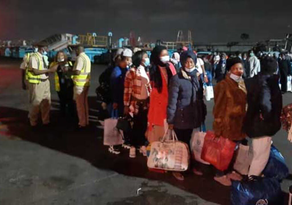 FG, IOM evacuate 145 stranded Nigerians from Libya