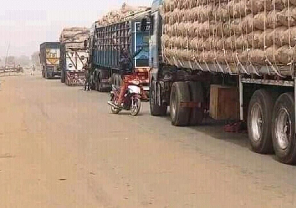 Lagos Govt vows to prosecute truck drivers over destruction of barriers