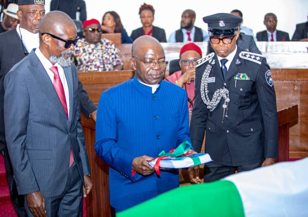 Otti presents N567bn budget for Abia