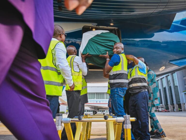 Akeredolu's remains arrive Nigeria [PHOTOS]