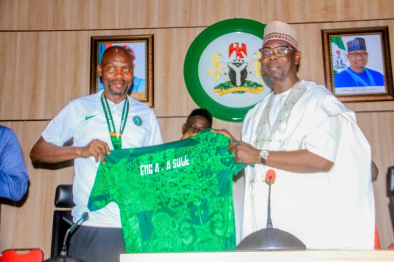 AFCON: Nasarawa Governor hosts Super Eagles goalkeeper trainer