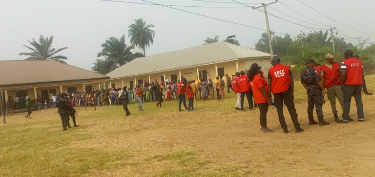 A'Ibom rerun: Heavy security, large turnout as election materials arrive late in Ikono