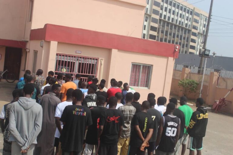 EFCC arrests 14 FUTA undergraduates, 19 others for Internet fraud