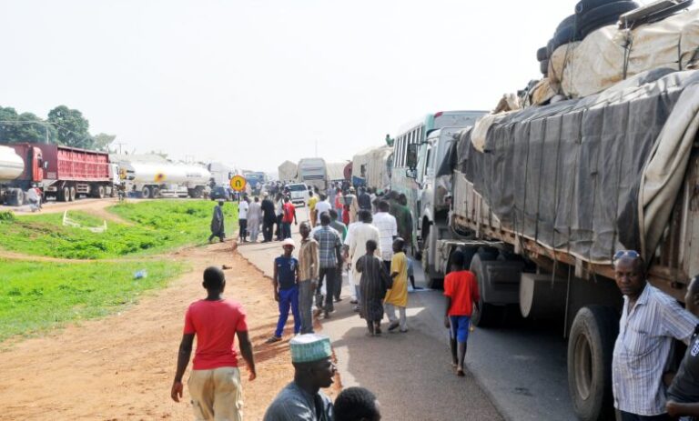 BREAKING: Hardship: Hoodlums loot truckload of spaghetti in Zaria