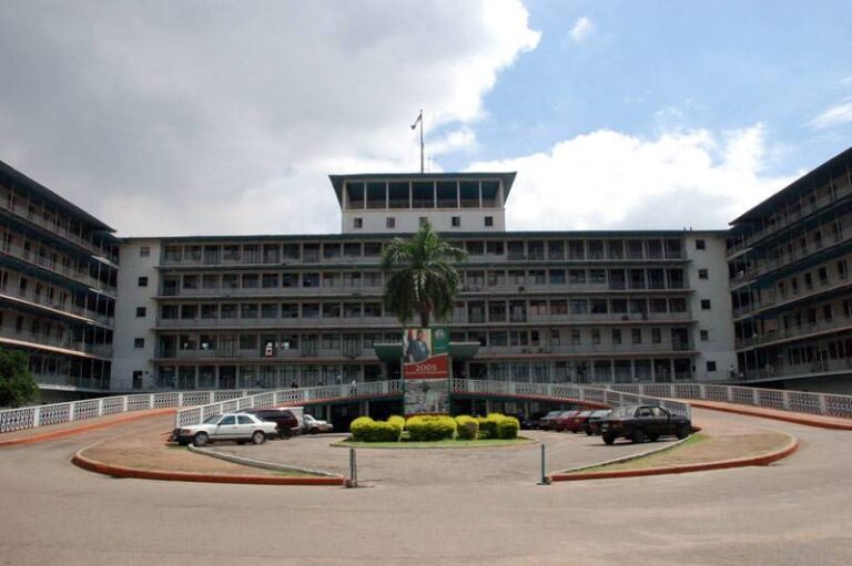 Blackout: Workers suspend night shift over UCH's failure to pay N495m electricity debt