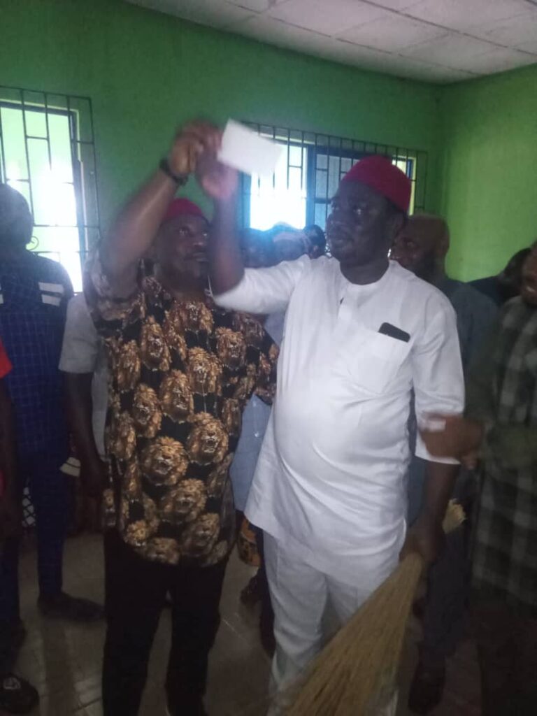 Ex-ADP candidate, Okoh, ward executive members defect to APC in Abia