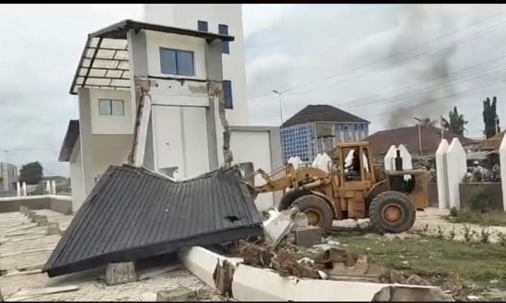 Akeredolu’s Widow Slams Gov Aiyedatiwa Over Demolition Of Owo Massacre Memorial