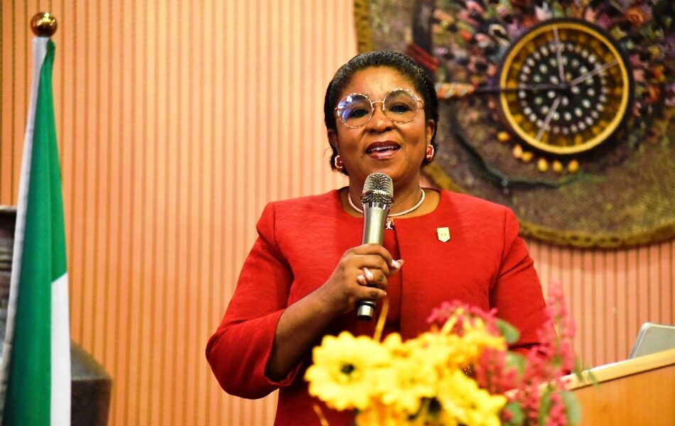 Nigerian government announces plan to review healthcare policy for civil servants