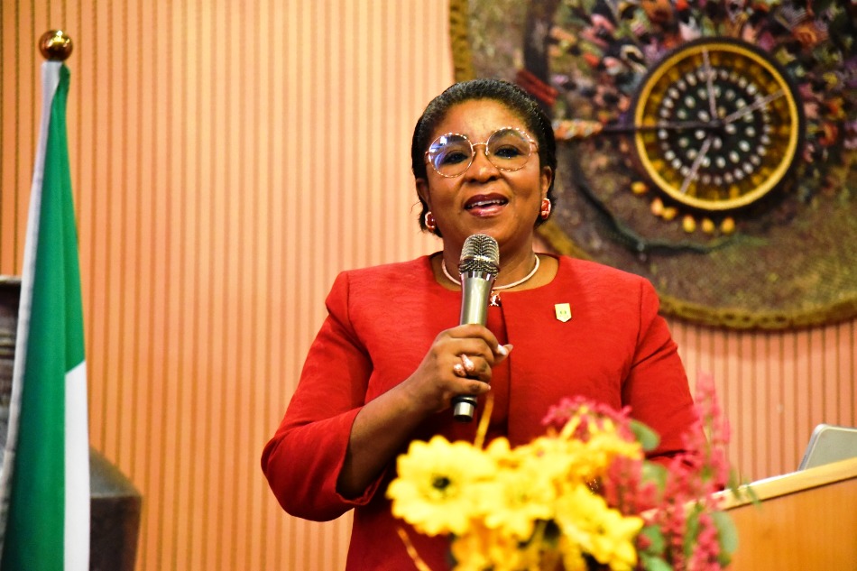 Nigerian government announces plan to review healthcare policy for civil servants