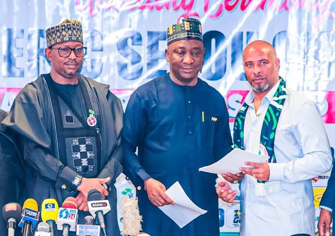 Shehu Dikko and Eric Chelle